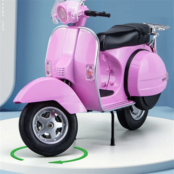 1/10 Vespa 125 Alloy Leisure Motorcycle Model Diecast Metal Street Bike with Simulation Sound and Light - Image 4