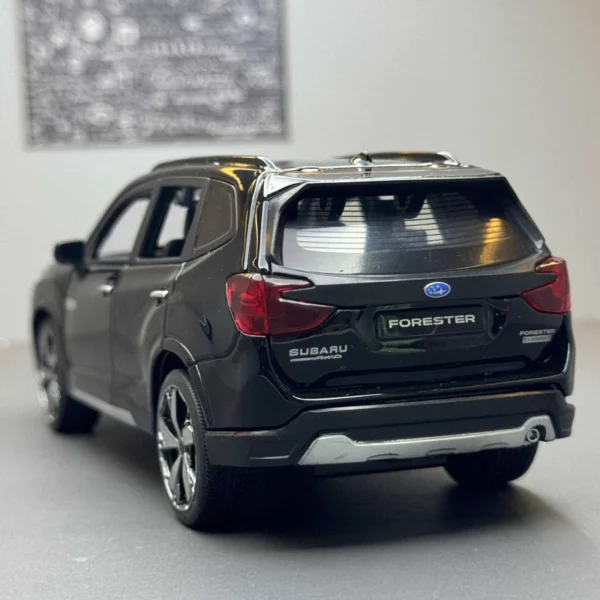 1/30 Subaru Forester SUV Alloy Car Model Diecast Metal Off-road  Car Model Simulation Sound and Light