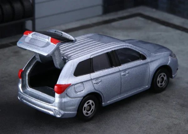 TOMY Mitsubishi Outlander PHEV Alloy Car Diecasts &   Car Model Miniature Scale Model Car - Image 4