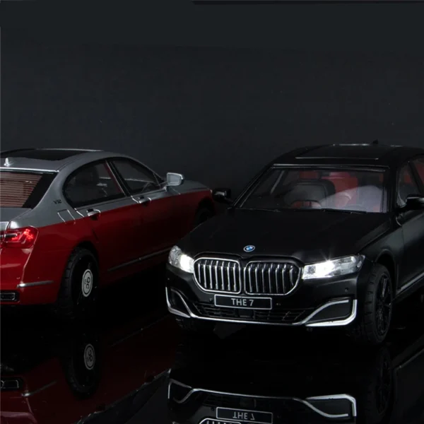 1/24 7 Series 760 LI Alloy Car Model Diecasts Metal  Car Model Simulation Sound and Light - Image 5