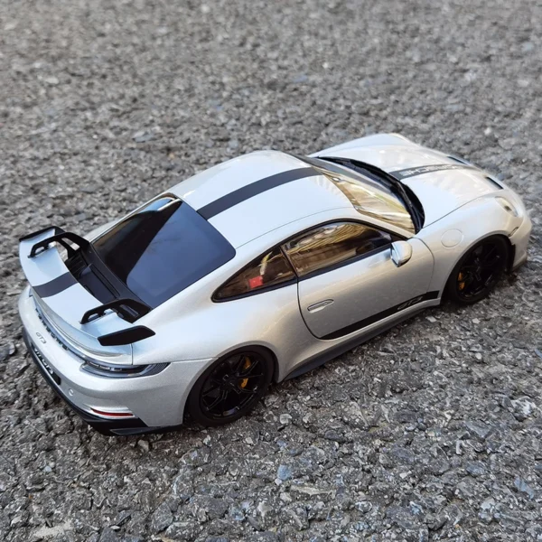NOREV 1/18 Porsche 911 992 GT3 2021 Sports car model static display piece holiday gift collection for friends - Image 5