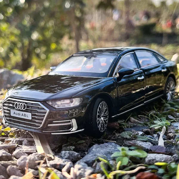 1:32 AUDI A8 Alloy Car Model Diecast Metal Toy Vehicles Car Model High Simulation Sound and Light Collection Childrens Toy Gifts - Image 2