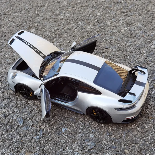 NOREV 1/18 Porsche 911 992 GT3 2021 Sports car model static display piece holiday gift collection for friends - Image 3
