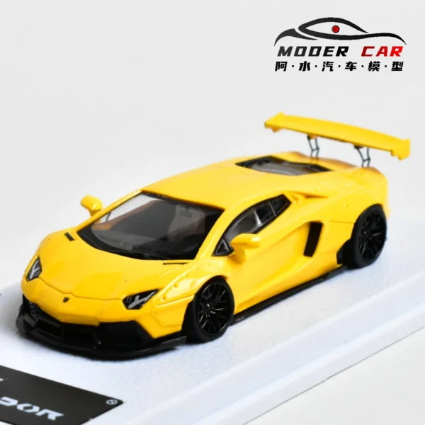 MJ 1:64 LP700-4 Resin Diecast Model Car - Image 3