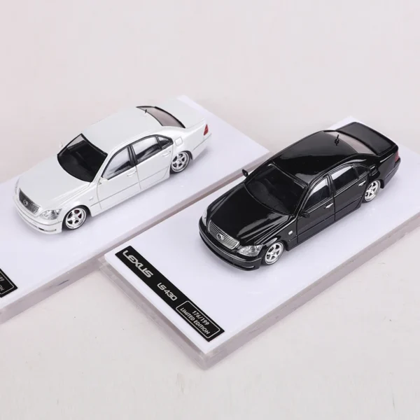 black: 1:64 LS430 Resin Model Car Limited Edition - Image 2