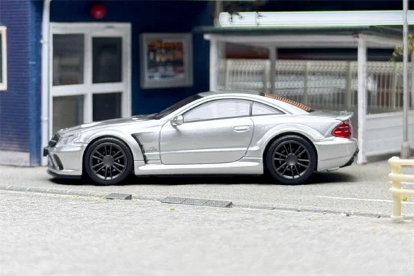 Gear Up Models/GUM 1:64 SL65 Black Series SL class 5 R230 2008 6.0L V12 Die-Cast Car Model Collection Miniature - Image 5