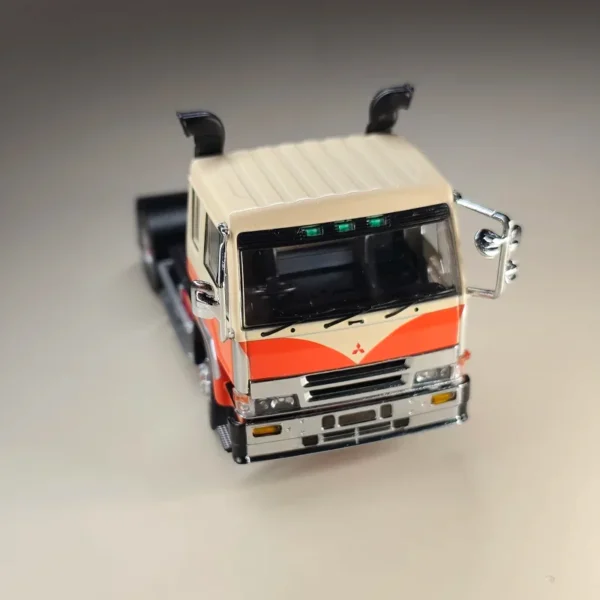 New In Stock Model One1:64 Mitsubishi Fuso Hong Kong Exhibition Debut Car Alloy Miniature Diecast Mitsubishi Ornament Custom Toy - Image 3
