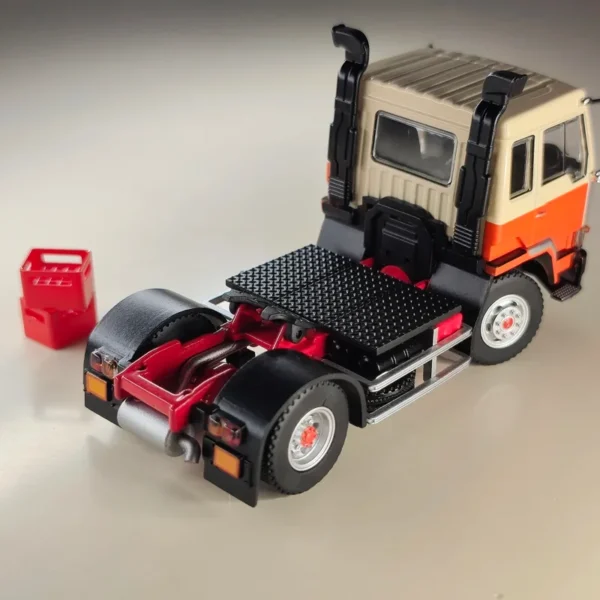 New In Stock Model One1:64 Mitsubishi Fuso Hong Kong Exhibition Debut Car Alloy Miniature Diecast Mitsubishi Ornament Custom Toy - Image 4