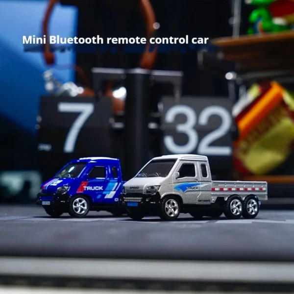 New Mini 1:64 Alloy Remote Control Car Bluetooth Remote Control Dual Mode Control Desktop Pocket Drift Remote Control Car Toy - Image 2