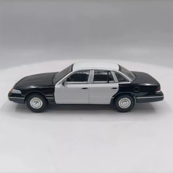 [car 16] 596 Alloy Car 1:64 Scale Responder New York City Police Diecast Collection Model Car By Child Toy