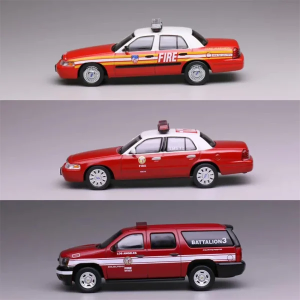 596 1:64 Scale Fire Engine Los Angeles Suburban CV New York Fire Victoria Simulation Alloy Car Model Display Collectible Gift - Image 2
