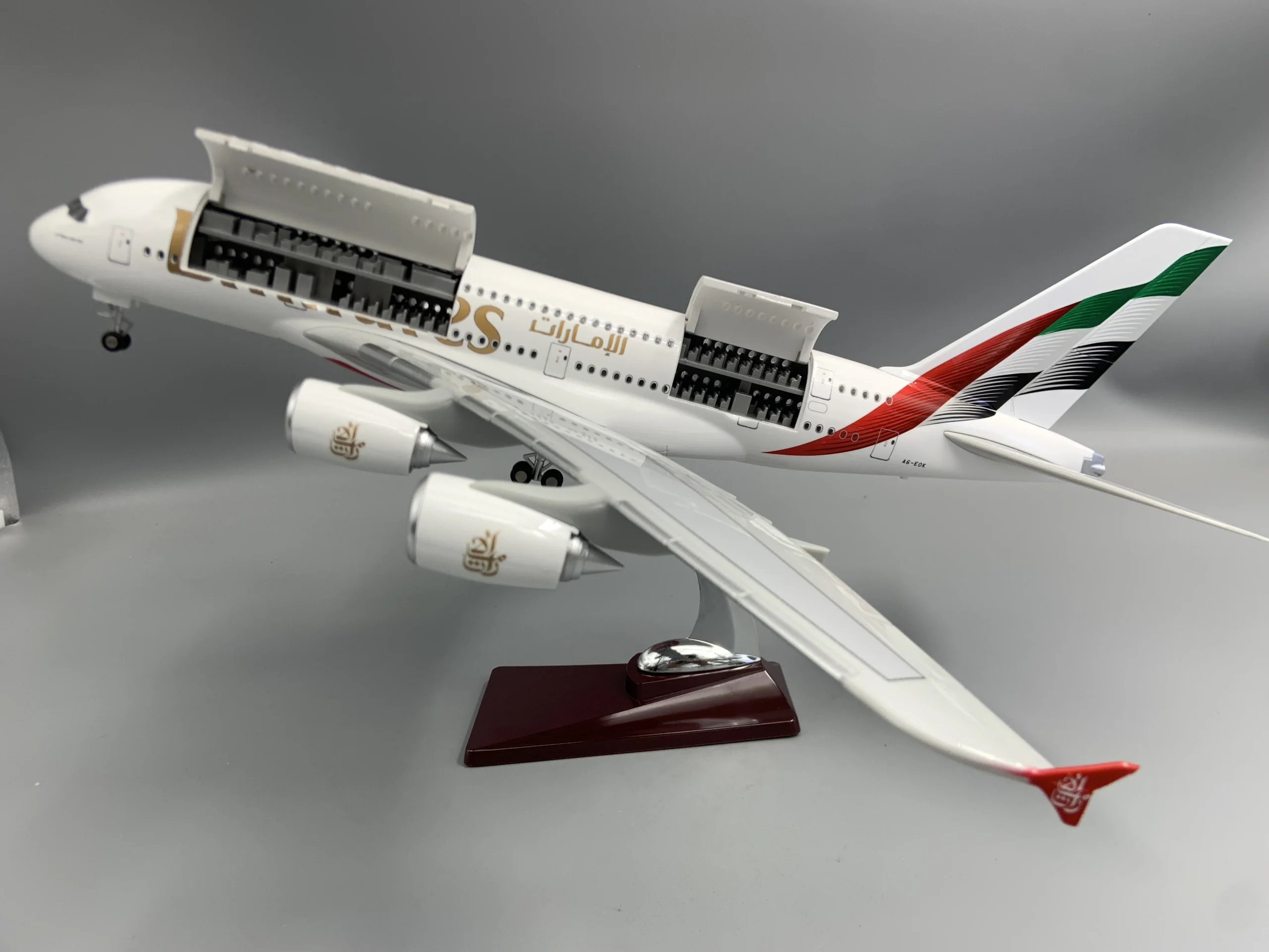 NEW Airbus A380 UAE/Emirates Model Plane 18 inchs Large Model Airplane Kits with LED Light(Touch or Sound Control) - Image 7