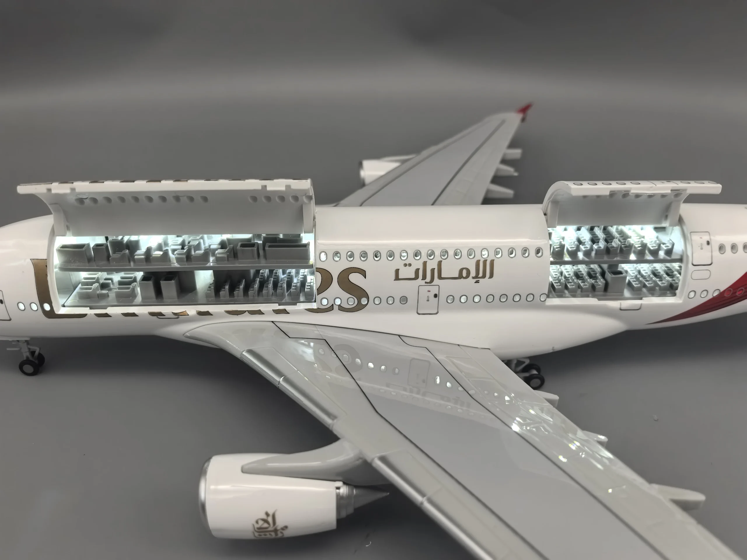 NEW Airbus A380 UAE/Emirates Model Plane 18 inchs Large Model Airplane Kits with LED Light(Touch or Sound Control) - Image 3