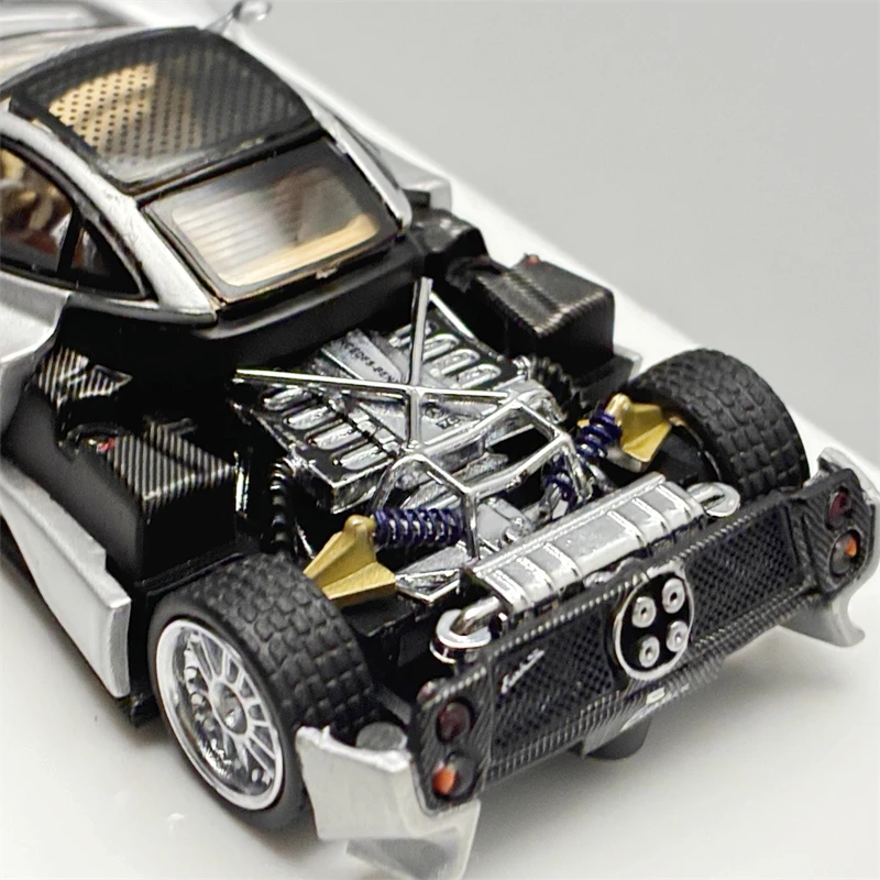 LeManFang LMF 1:64 Pagani Zonda C12 Diecast Model Car - Image 2