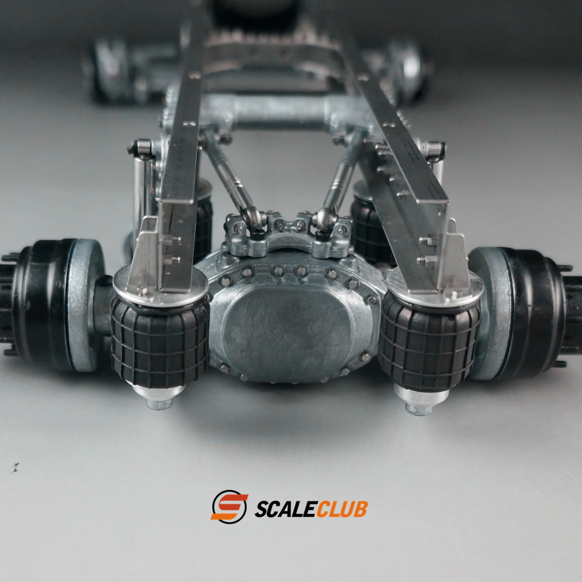 1-Set: Scaleclub For Tamiya 1/14 For Scania R620 730 Upgrade 6x6 6x4 Metal Rear Axle Single Axle Airbag Suspension System - Image 3