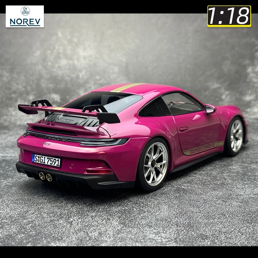 NOREV 1:18 scale New Porsche 911 992 GT3 2021 car model Sports car Metal car model Static display Holiday gift collection - Image 3
