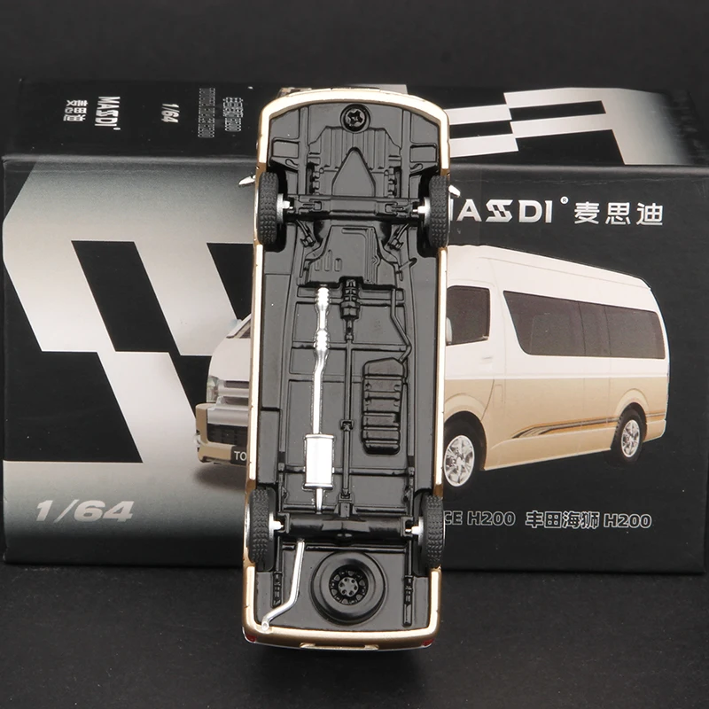 Massdi 1:64 Toyota Hiace H200 Car Model Alloy Bus Miniature Minibus Diecast Vehicles Toy Collection - Image 3