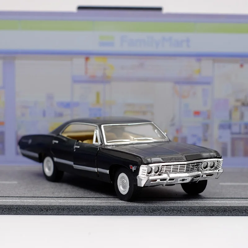 kinsmart 1967 Chevrolet Impala Alloy Diecast Car Model 1/43 Toy With Pull Back For Children Gifts Toy Collection - Image 7