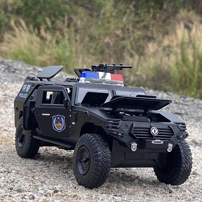 1-24-Jeeps-Refit-Alloy-Armored-Car-Model-Diecast-Toy-Off-road-Vehicle-Tank-Model-Metal.jpg