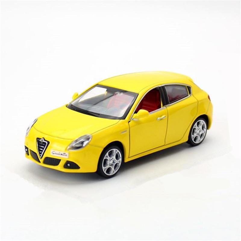 1-32-Alfa-Romeo-Giulietta-SUV-Alloy-Car-Model-Diecasts-Metal-Vehicles-Car-Model-Simulation-Miniature.jpg