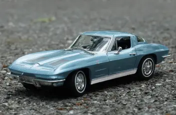WELLY-1-24-Chevrolet-Corvette-1963-Alloy-Car-Diecasts-Toy-Vehicles-Car-Model-Miniature-Scale-Model.webp