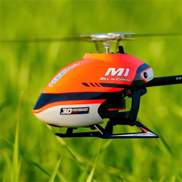 バッテリー2個付き BNF OMPHOBBY m1 v1 2.4G 6ch 3D エアロバティック デュアル ブラシレス ダイレクトドライブモーター RC ヘリコプター - 画像 (3)
