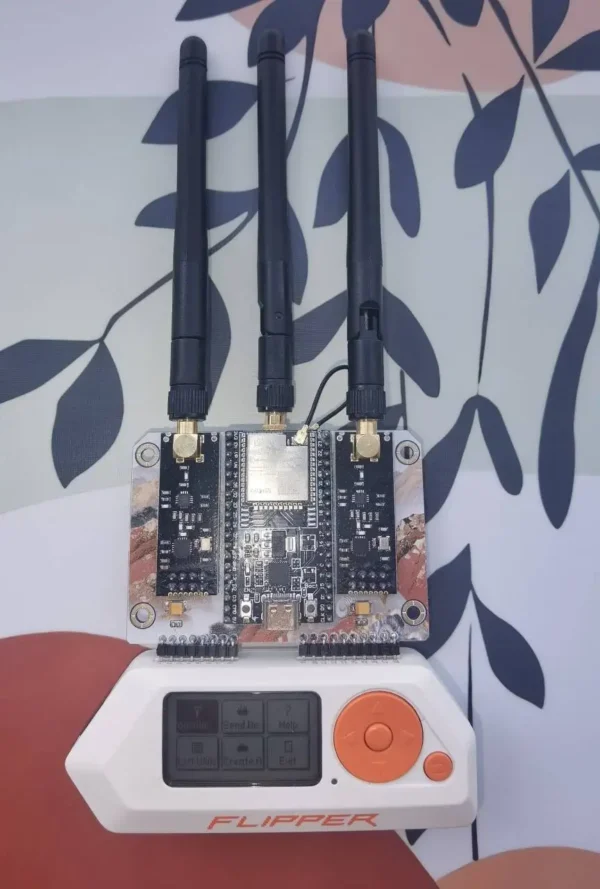 Flipper Zero向け 2.4G WiFi/ Bluetooth デュアルバンドジャマーモジュール、WPA2プロトコルクラッキングとIoTセキュリティテストをサポート - 画像 (3)