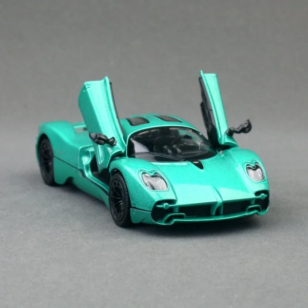 1/38 パガーニ ユートピア スーパー スポーツ の車模型 RMZ シティ ダイキャストビークル ミニチュア プルバックコレクション 子供 男の子 へのギフト - 画像 (3)