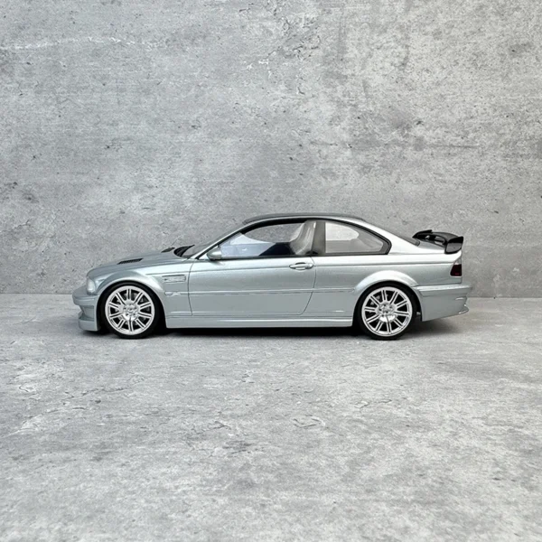 OTTO 1:18 E46 M3 GTR シルバー レジン車模型 OT1128 - 画像 (3)