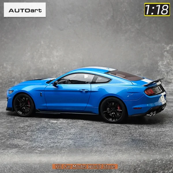 AUTOART 1/18 フォード マスタング シェルビー GT500 青 ミニカー - 画像 (4)