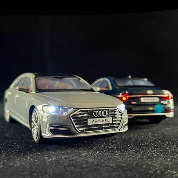 1:32 アウディA8 ミニカー 合金製 サウンド&ライト - 画像 (4)