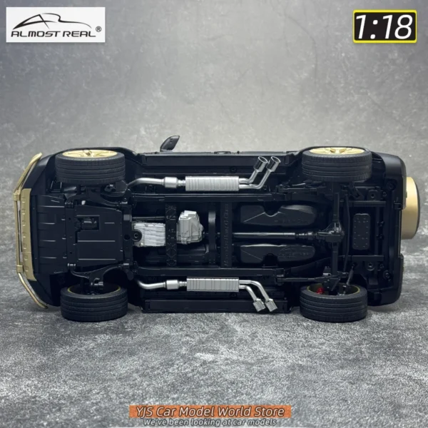 G63 2024 マットブラック 1/18 Almost Real 限定版 - 画像 (4)