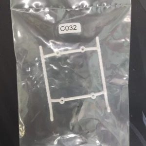 [스키드 랜딩 화이트] RC ERA C032 UH 1 시뮬레이션 RC 헬리콥터 예비 부품 액세서리 바디 쉘 메인 블레이드 모터 기어 서보 라이트 링키지 등