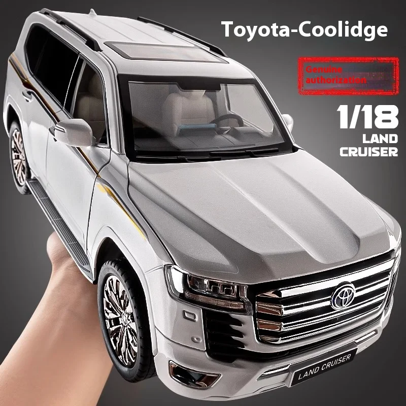 1:18 도요타 랜드 크루저 LC300 SUV 합금 자동차 다이캐스트 모델 어린이 장난감 어린이 선물 생일 선물 소년용 트렌디 디스플레이